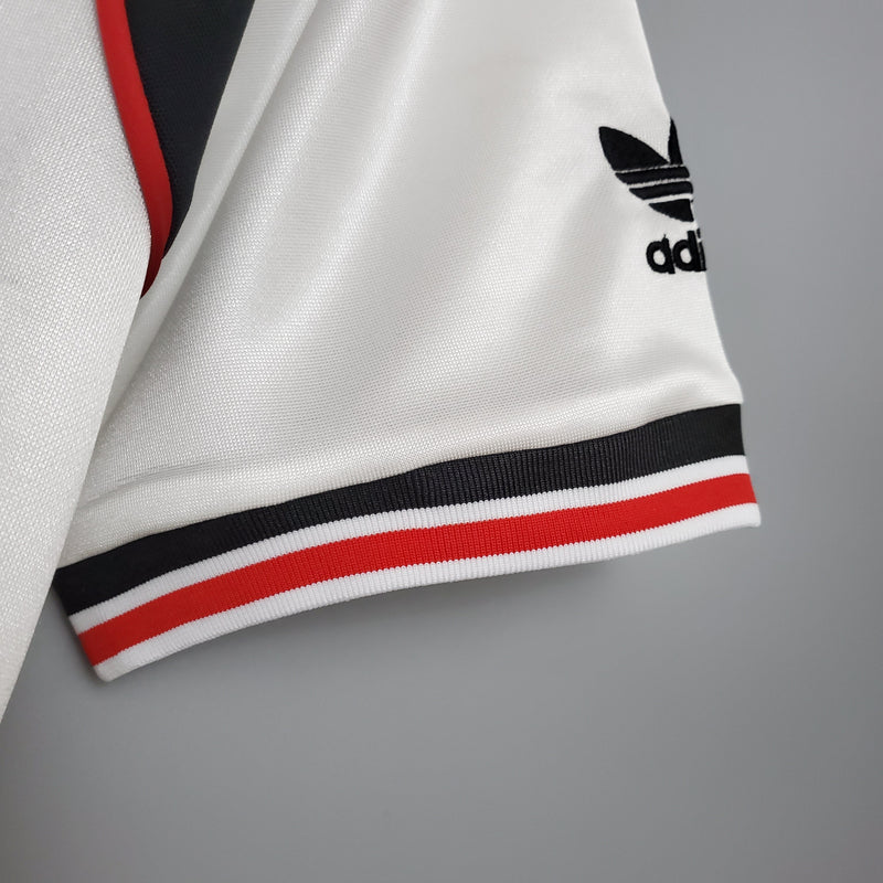 MANCHESTER UNITED II 1985 MAN (RETRO) - Wizard Jerseys