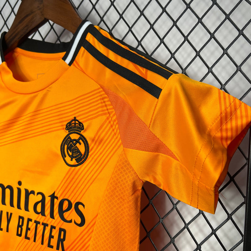 REAL MADRID II 24/25 CHILDREN'S SET - Wizard Jerseys